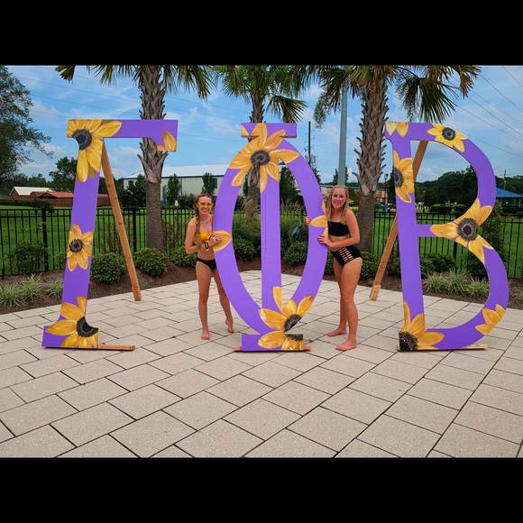 Meet your Posher, Catera - Picture 5 of 5